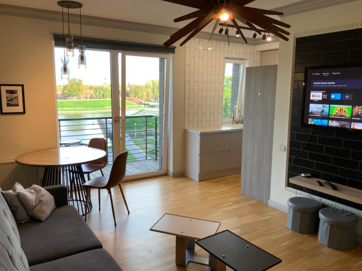 Riverside Apartment Self Check-In Klaipėda Exteriör bild