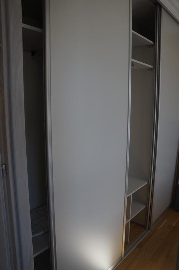 Riverside Apartment Self Check-In Klaipėda Exteriör bild